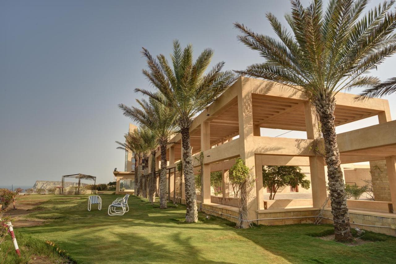 Zaver Pearl Continental, Gwadar Exterior photo