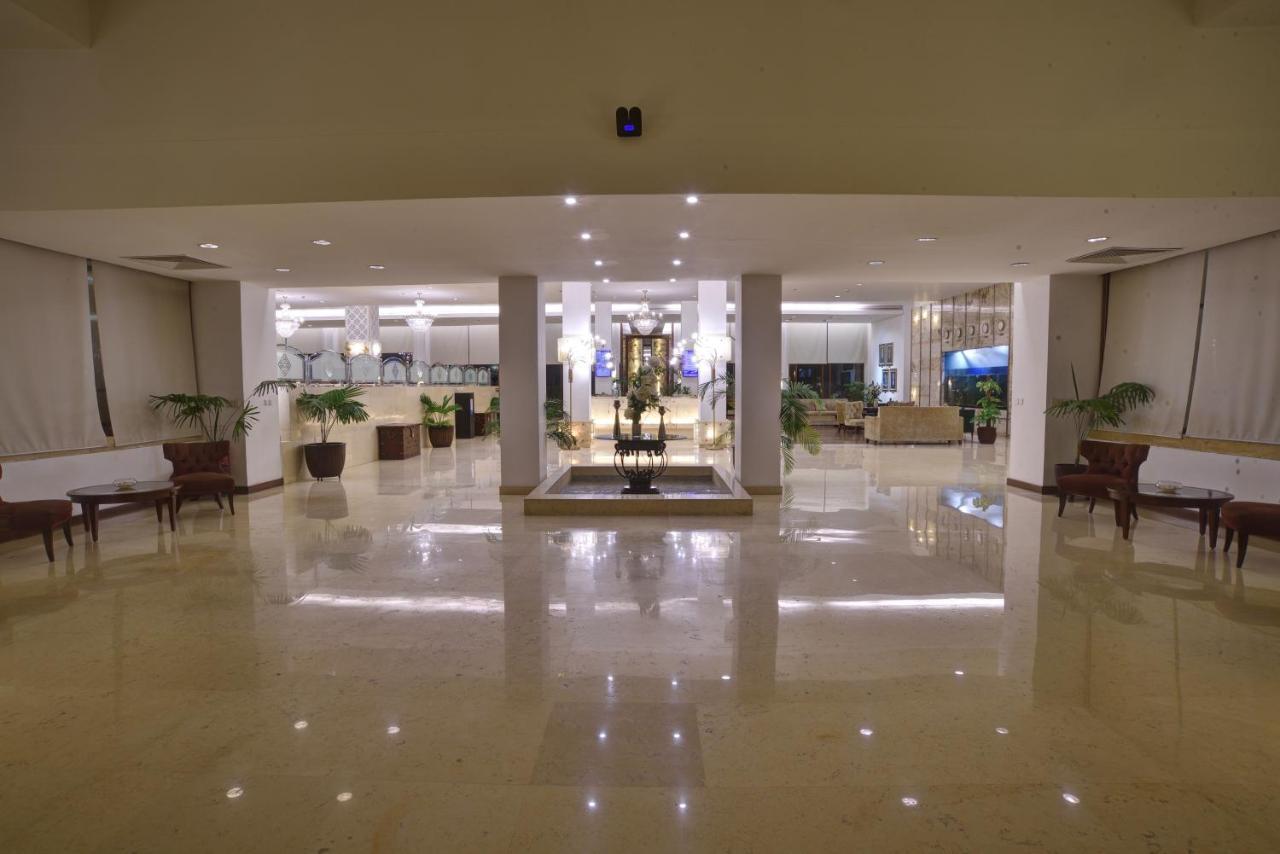 Zaver Pearl Continental, Gwadar Exterior photo