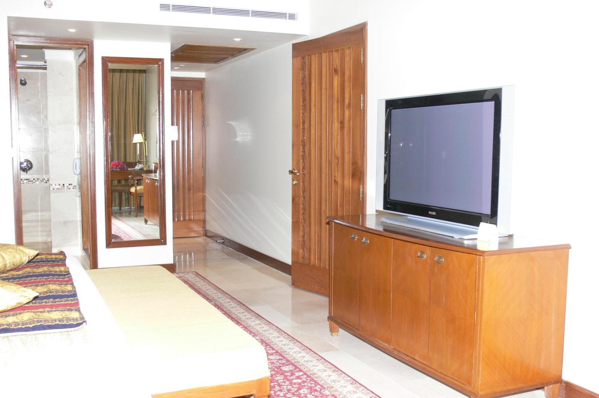 Zaver Pearl Continental, Gwadar Exterior photo