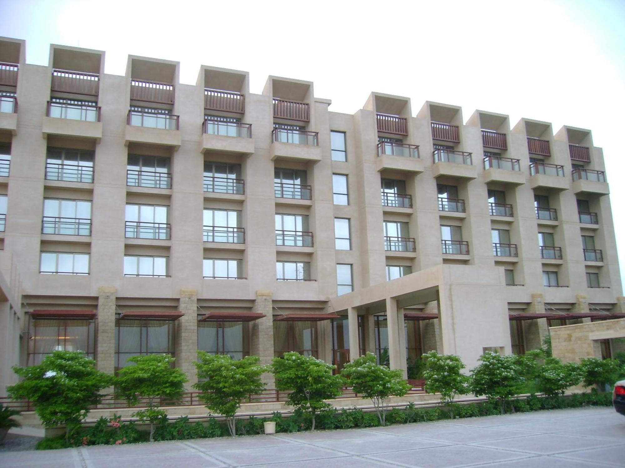 Zaver Pearl Continental, Gwadar Exterior photo