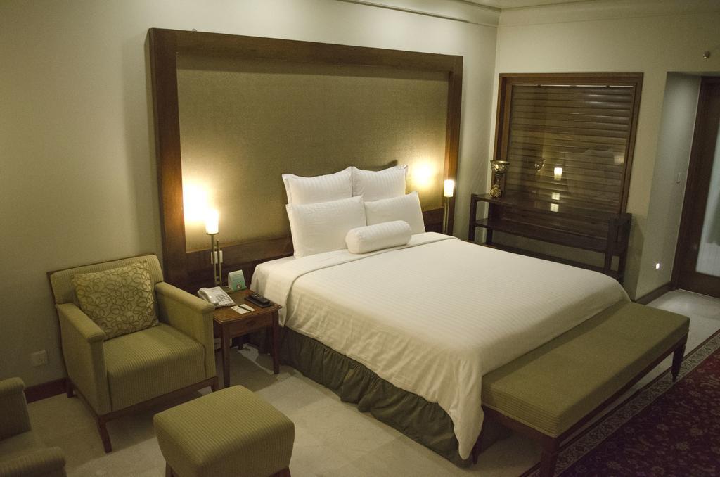 Zaver Pearl Continental, Gwadar Exterior photo